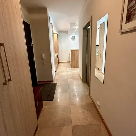 Silent Center Varşova